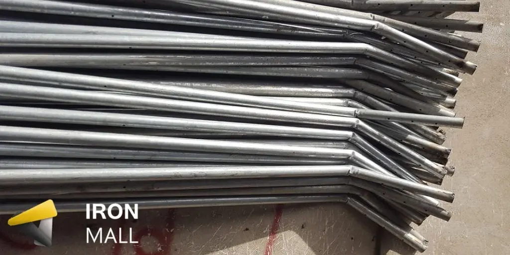 پایه فنس فلزی