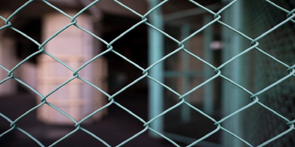 فنس در شیراز